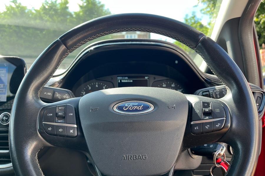 Ford FIESTA Photo autoimg-9a6c22a743810d4aa38c5231edc45426750b7c5e.jpg