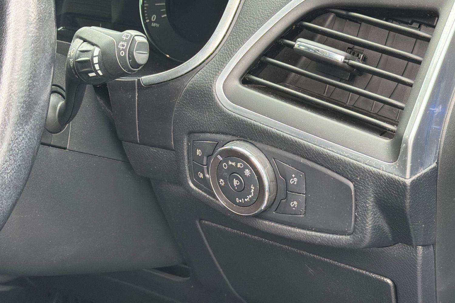 Ford GALAXY Photo 25