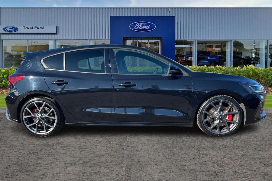 Ford Focus Photo autoimg-9a757bc3afcc25549c25c4d4ca56c9a82f55e053.jpg