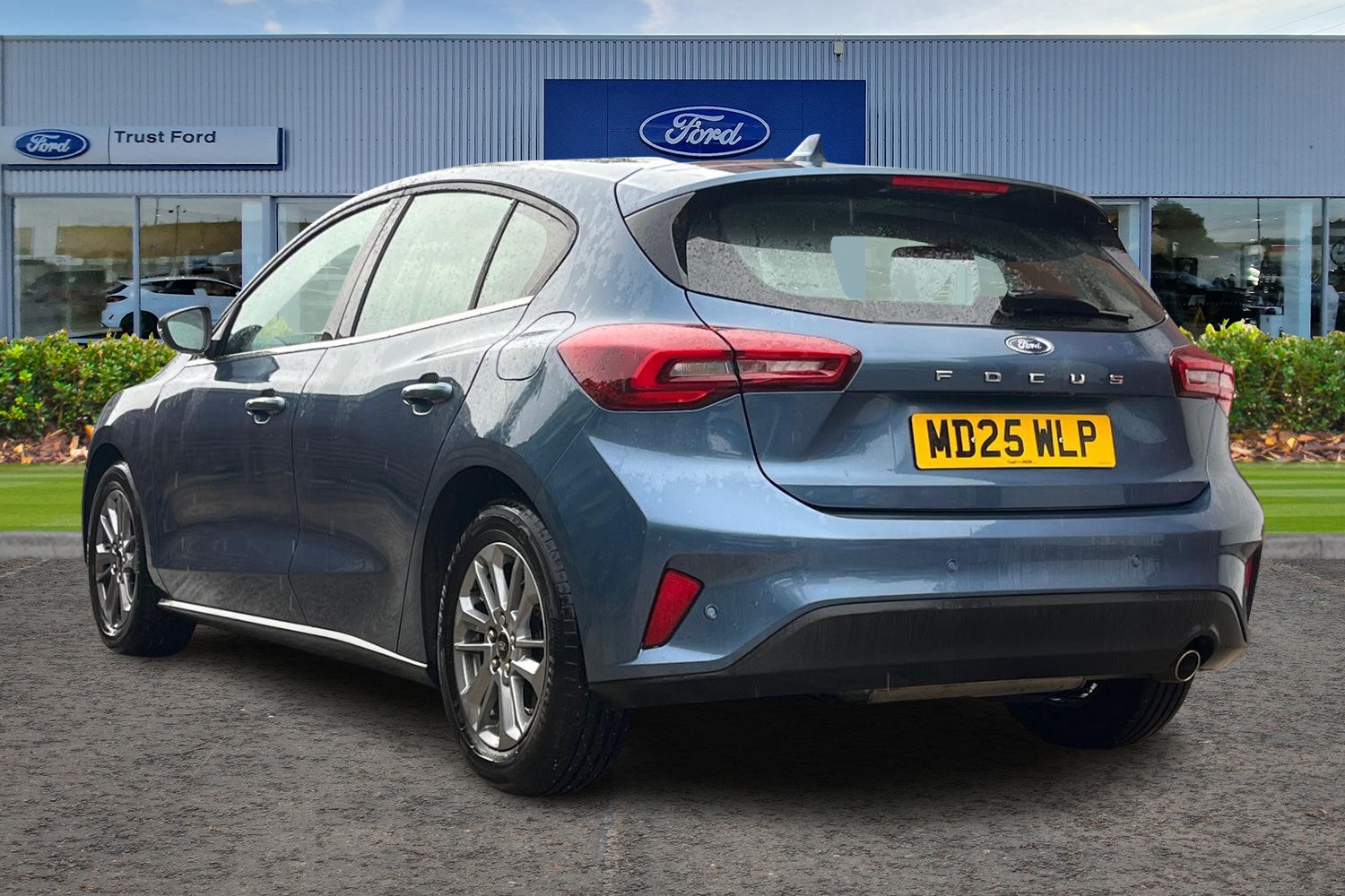 Ford Focus Photo 1
