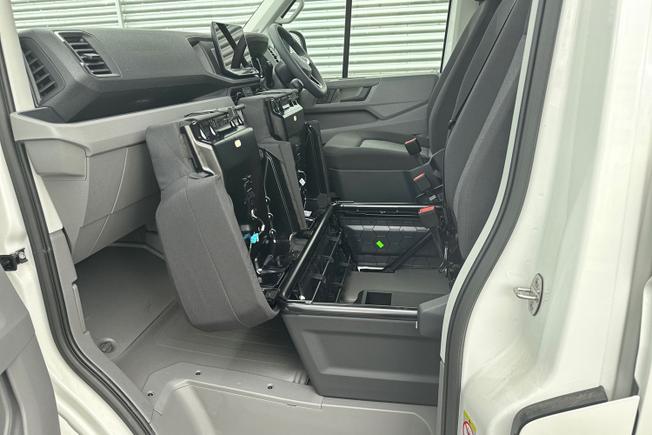 VOLKSWAGEN Crafter Photo 28