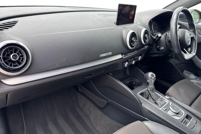 AUDI A3 Photo 2
