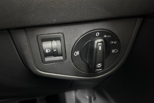 VOLKSWAGEN Polo Photo 24