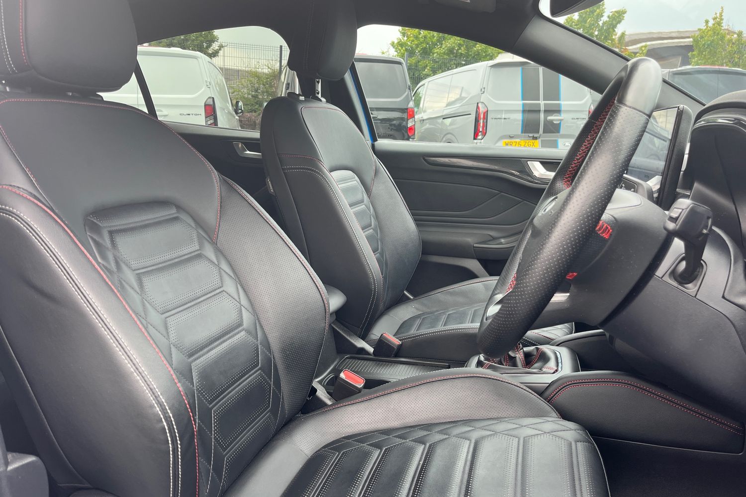Ford FOCUS Photo 16