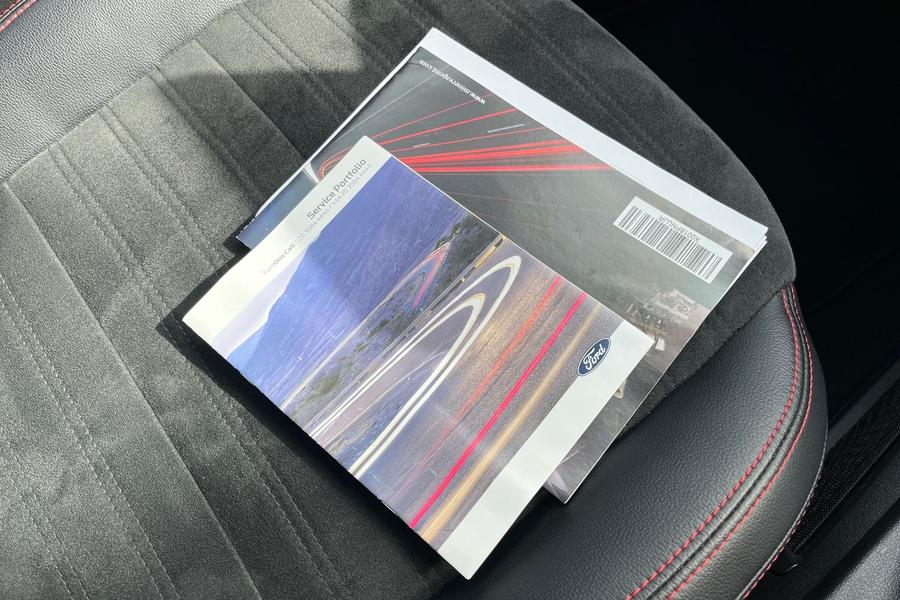 Ford KUGA Photo autoimg-9a7f3039b2d4a06a0916867c3a71946668c9c483.jpg