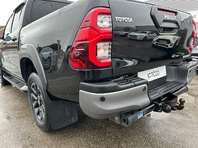 TOYOTA Hilux Photo 31
