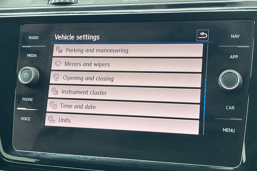 Volkswagen TOURAN Photo autoimg-9a845ae593027103387ca05ef7e8bdce5084fbe4.jpg