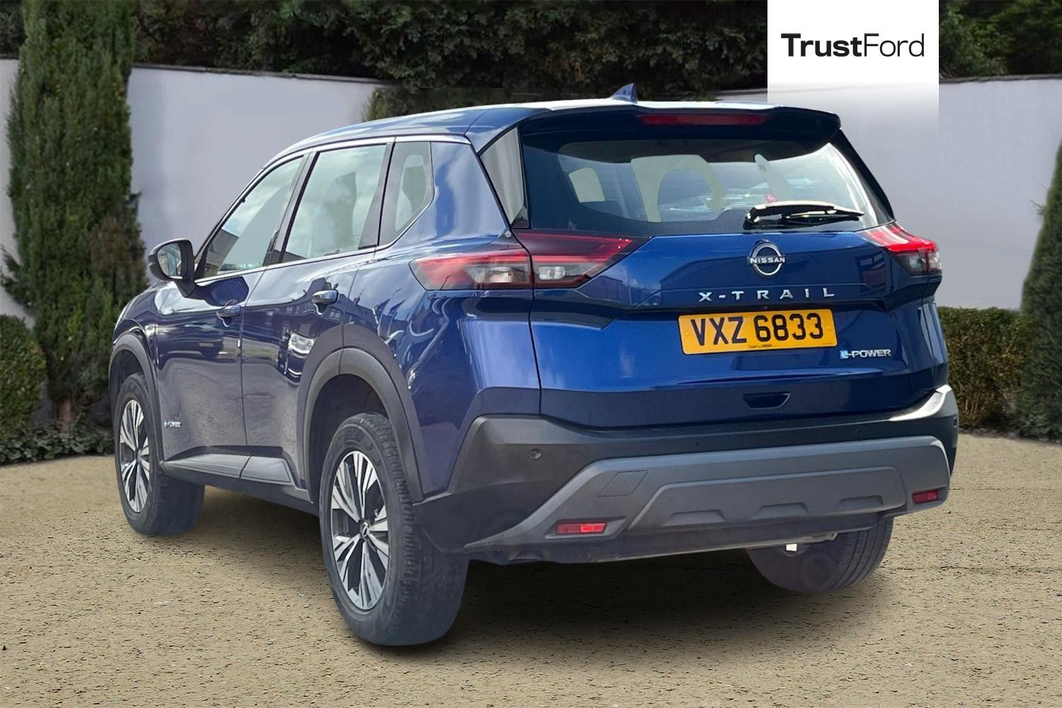 Nissan X-TRAIL Photo 1