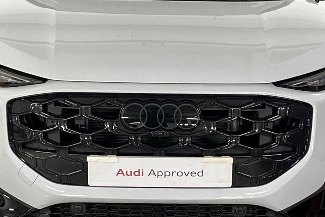 AUDI Q3 Photo 29