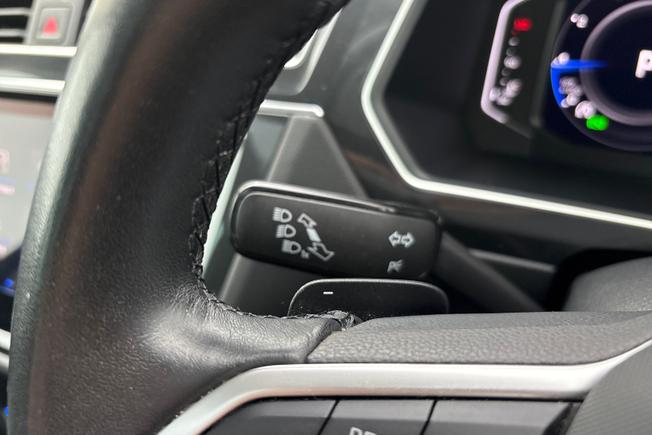 VOLKSWAGEN Tiguan Photo 24