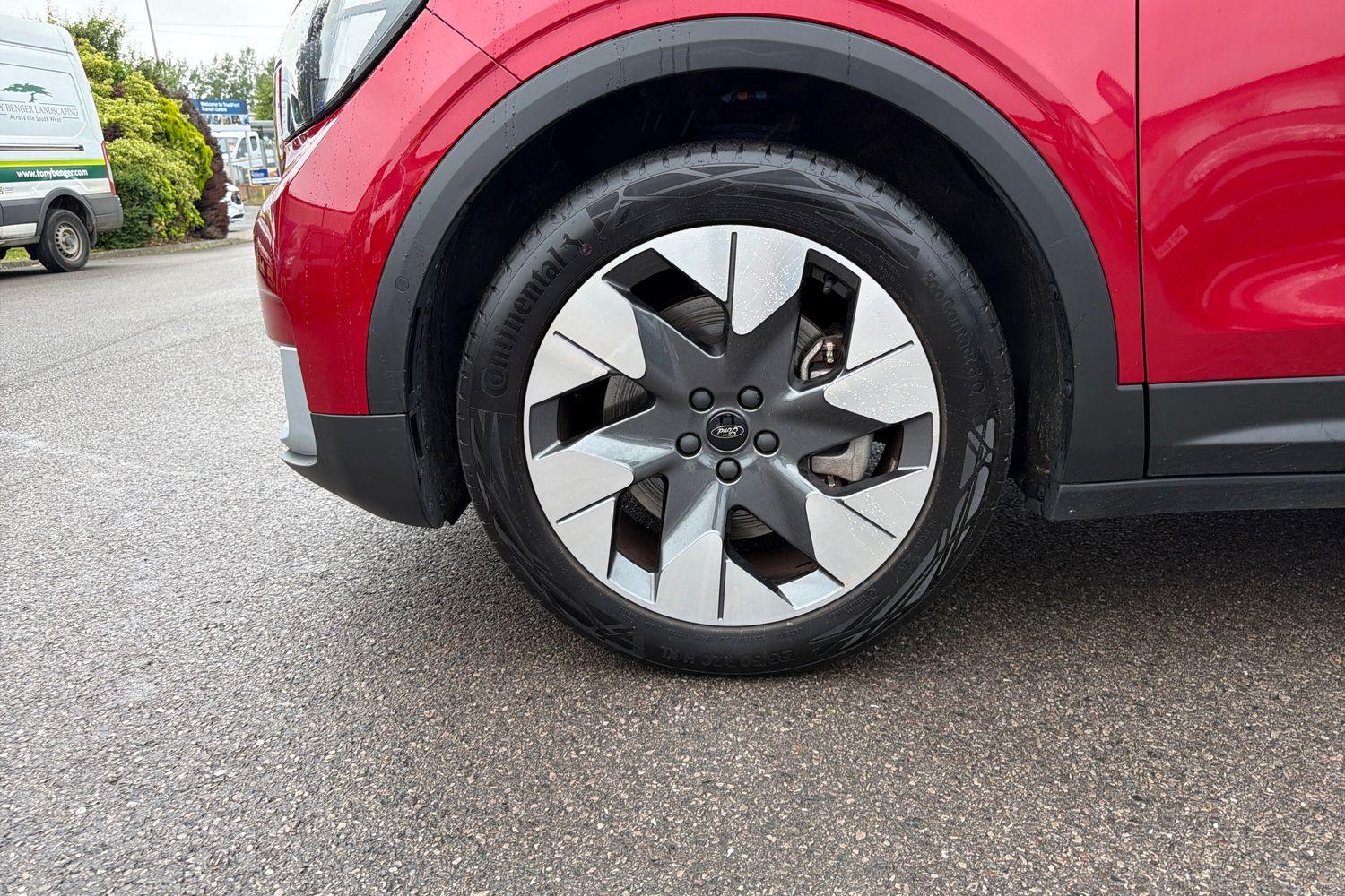 Ford EXPLORER Photo 7