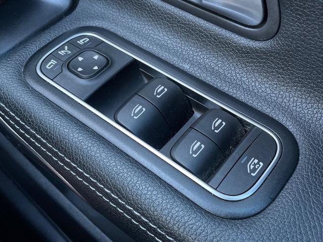 MERCEDES-BENZ CLA Photo 38