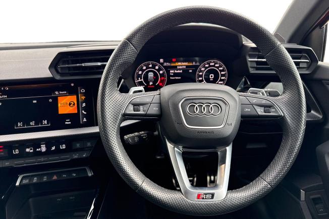 AUDI RS3 Photo 11
