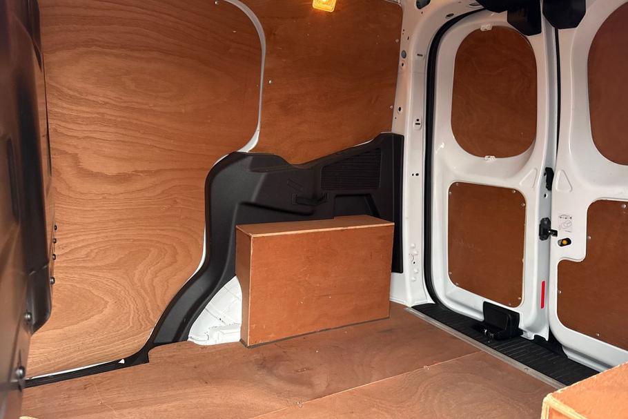 Used Ford TRANSIT COURIER ML22YKK 4