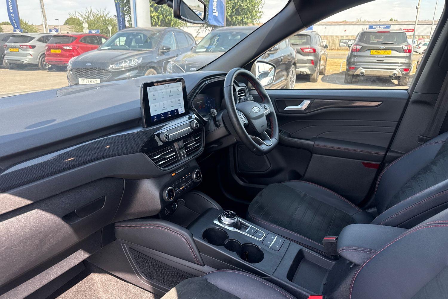 Ford KUGA Photo 17