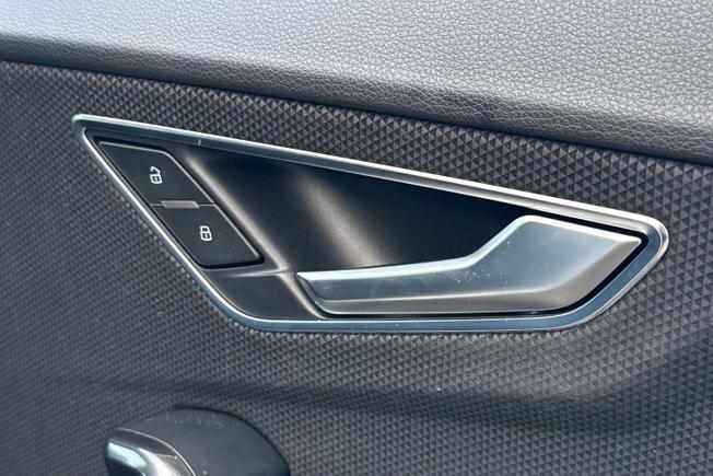 Audi Q2 Photo 35