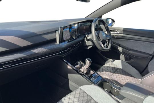 Volkswagen Golf Photo autoimg-9a9f969f7908497b6cd3e3d450d6bab037d93f45.jpg