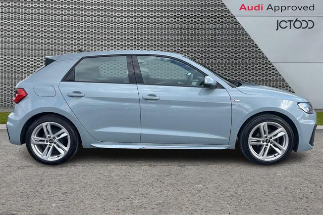 Audi A1 Photo 4