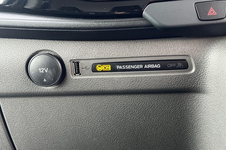 Used Ford E-TRANSIT YP75HDZ 28