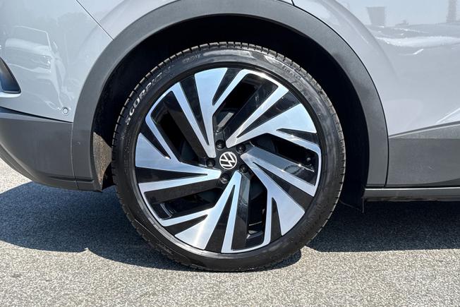 VOLKSWAGEN ID.4 Photo 5