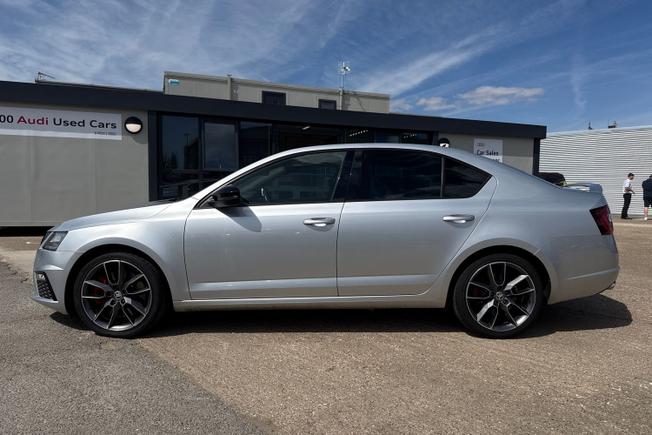 ŠKODA Octavia Photo 27