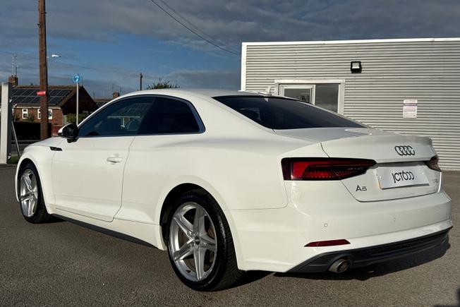 AUDI A5 Photo 27