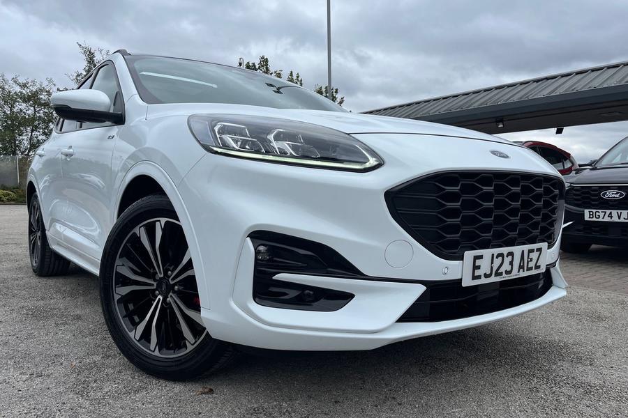 Ford Kuga Photo autoimg-9aadd23e605645d16a9160ca1250d4eebaa28493.jpg