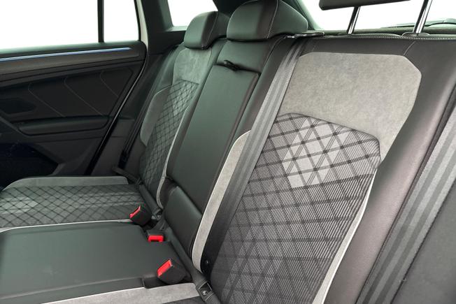 VOLKSWAGEN Tiguan Photo 9