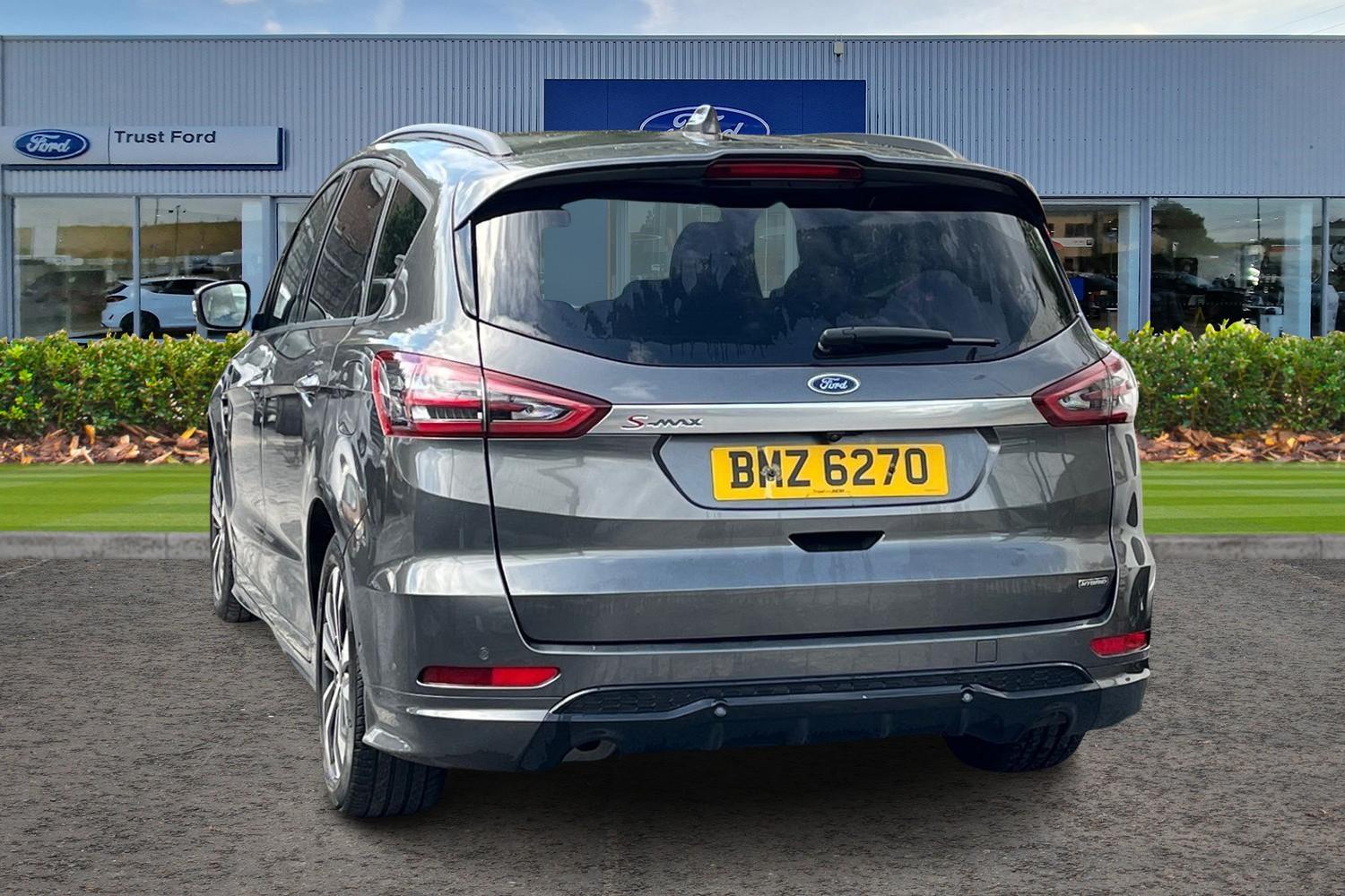 Ford S-MAX Photo 1