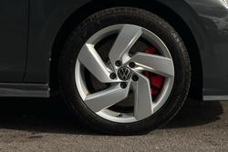 VOLKSWAGEN Golf Photo 5