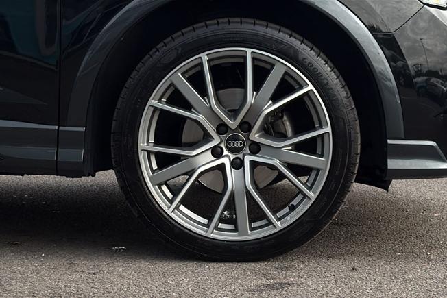 Audi Q3 Photo 5
