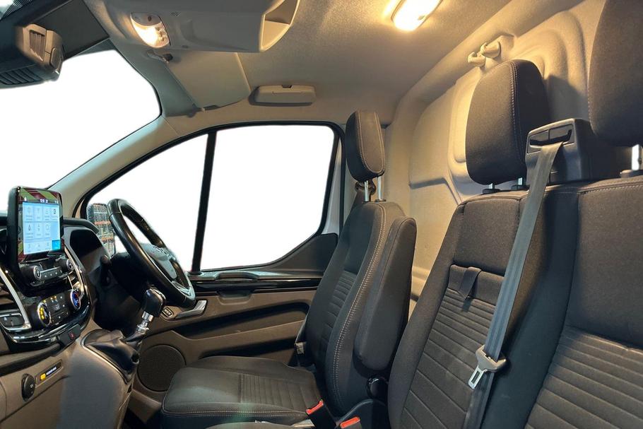 Used Ford TRANSIT CUSTOM MNZ1313 10