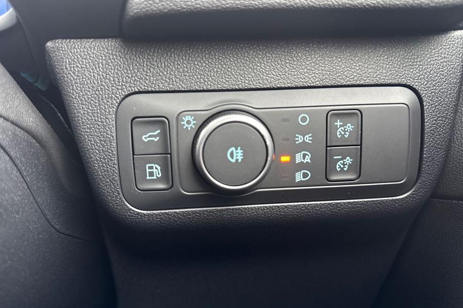 Ford KUGA Photo autoimg-9abbe7acdb69d279394ef7d8ab89b4f18c3fe75a.jpg