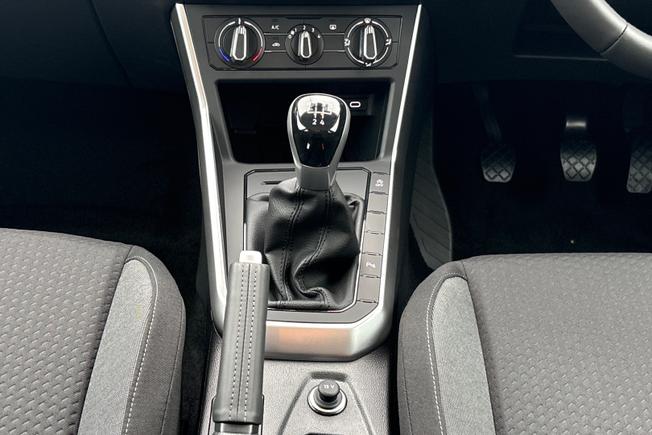 VOLKSWAGEN Polo Photo 33