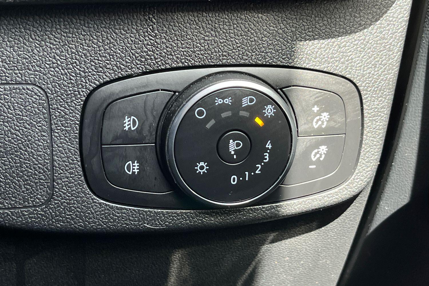 Ford FOCUS Photo 33