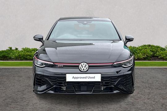 Volkswagen Golf Photo autoimg-9ac0c19af16df75dd780d73c99fbe0cedb05248d.jpg
