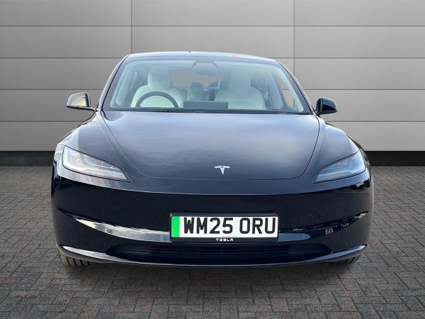 TESLA Model 3 Photo autoimg-9ac16c27fd05237719449335950e646d25eb4162.jpg