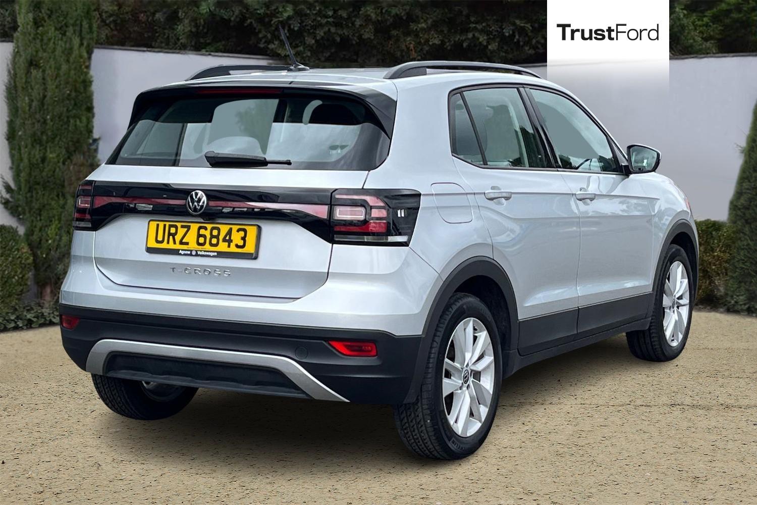 Volkswagen T-CROSS Photo 3
