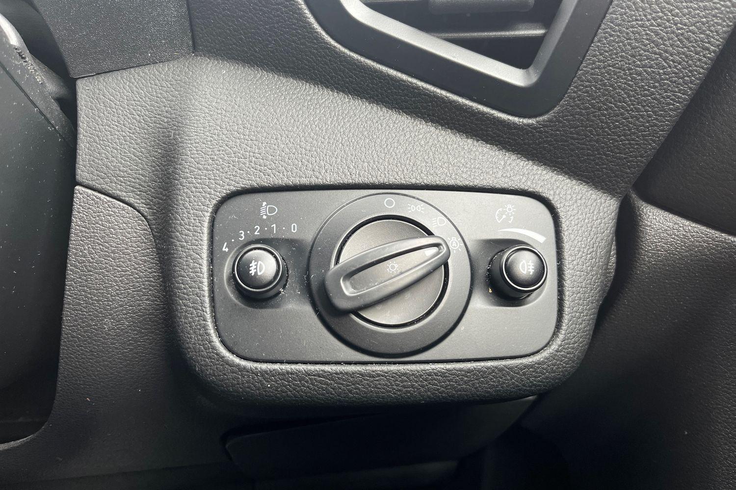 FORD KUGA Photo 31