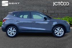 SEAT Arona Photo 4