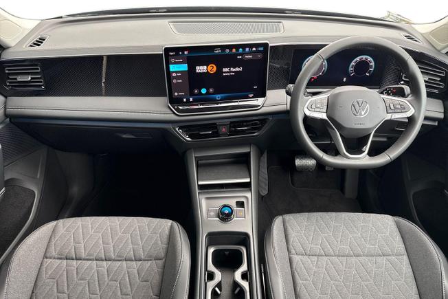 VOLKSWAGEN Tiguan Photo 10