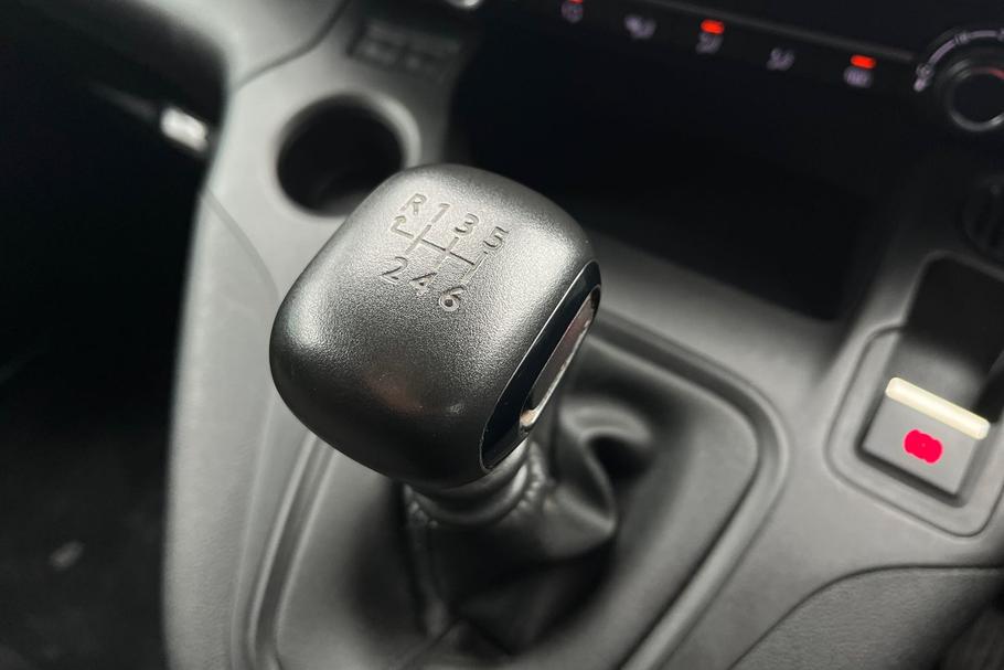 Used Toyota PROACE CITY CU72ZDE 24