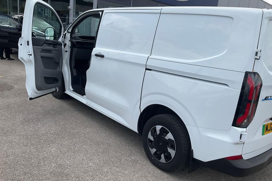 Used Ford E-TRANSIT CUSTOM MJ25VEX 22