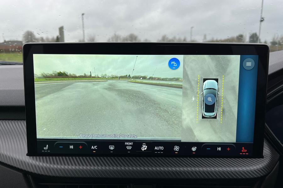 Ford KUGA Photo autoimg-9ad211bcede1cde88058f8549f8f3740dae33948.jpg