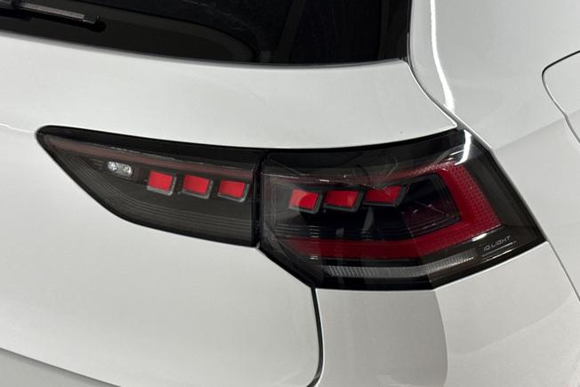 Volkswagen Golf Photo 18