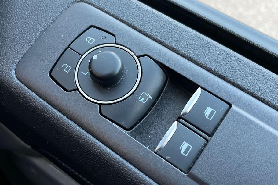 Used FORD TRANSIT CUSTOM WN75ASO 35