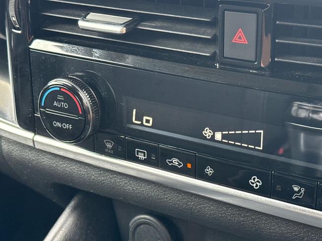 NISSAN Qashqai Photo 50