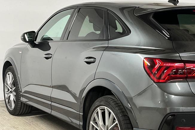AUDI Q3 Photo 33