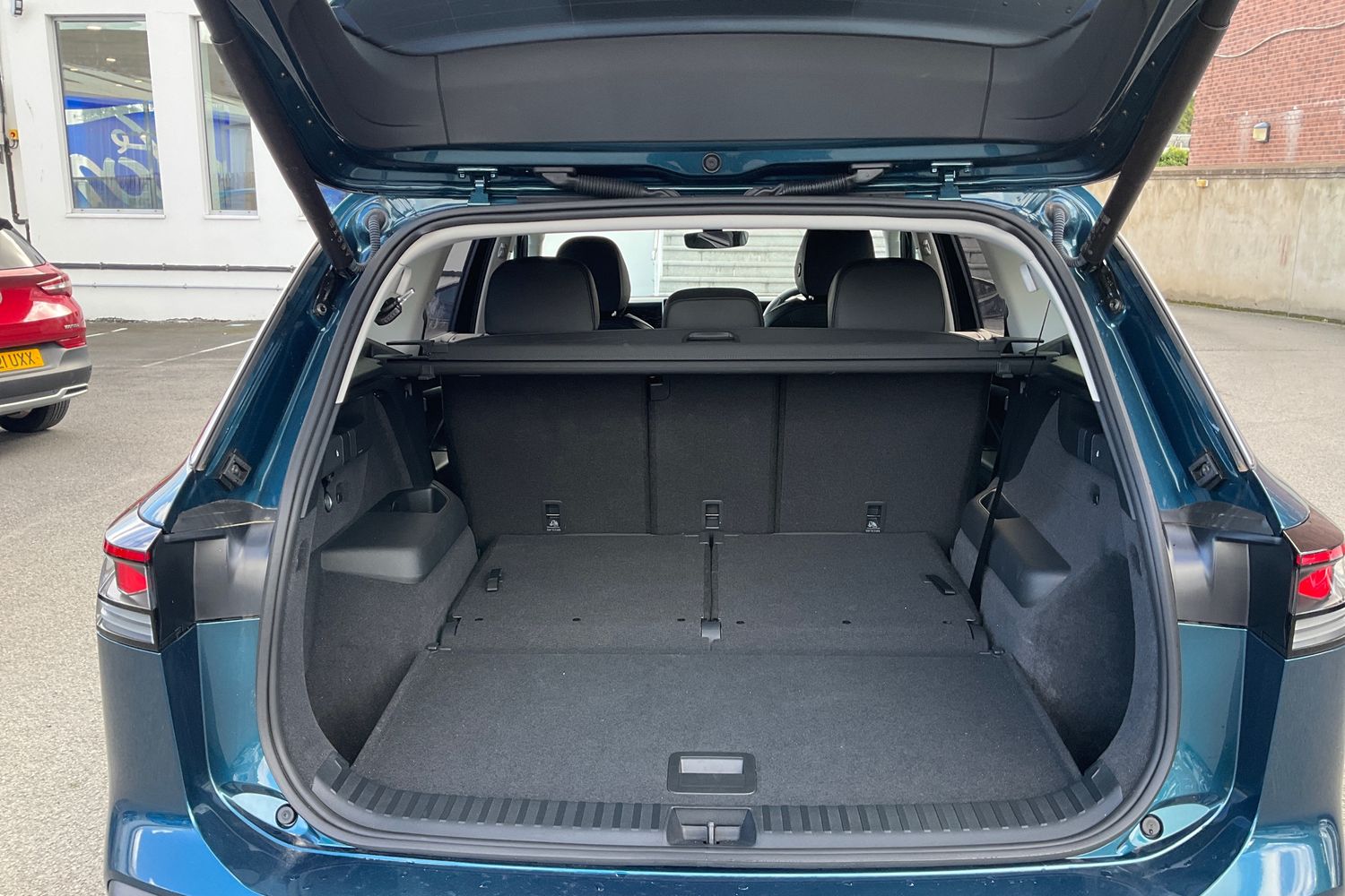 Volkswagen TAYRON Photo 20