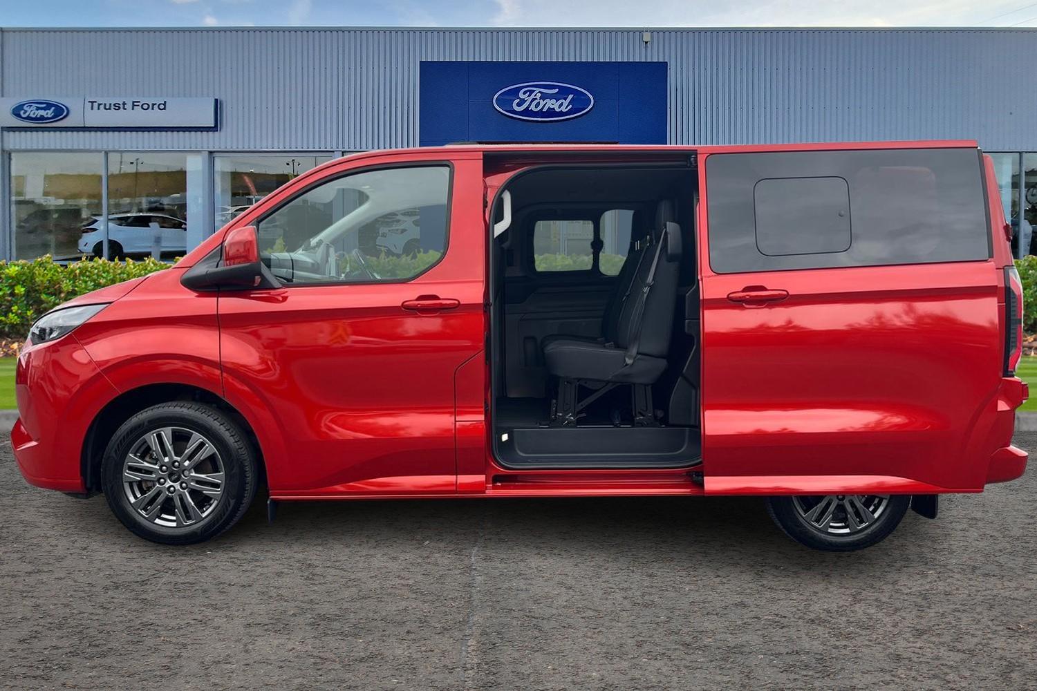 Ford E-TRANSIT CUSTOM Photo 4